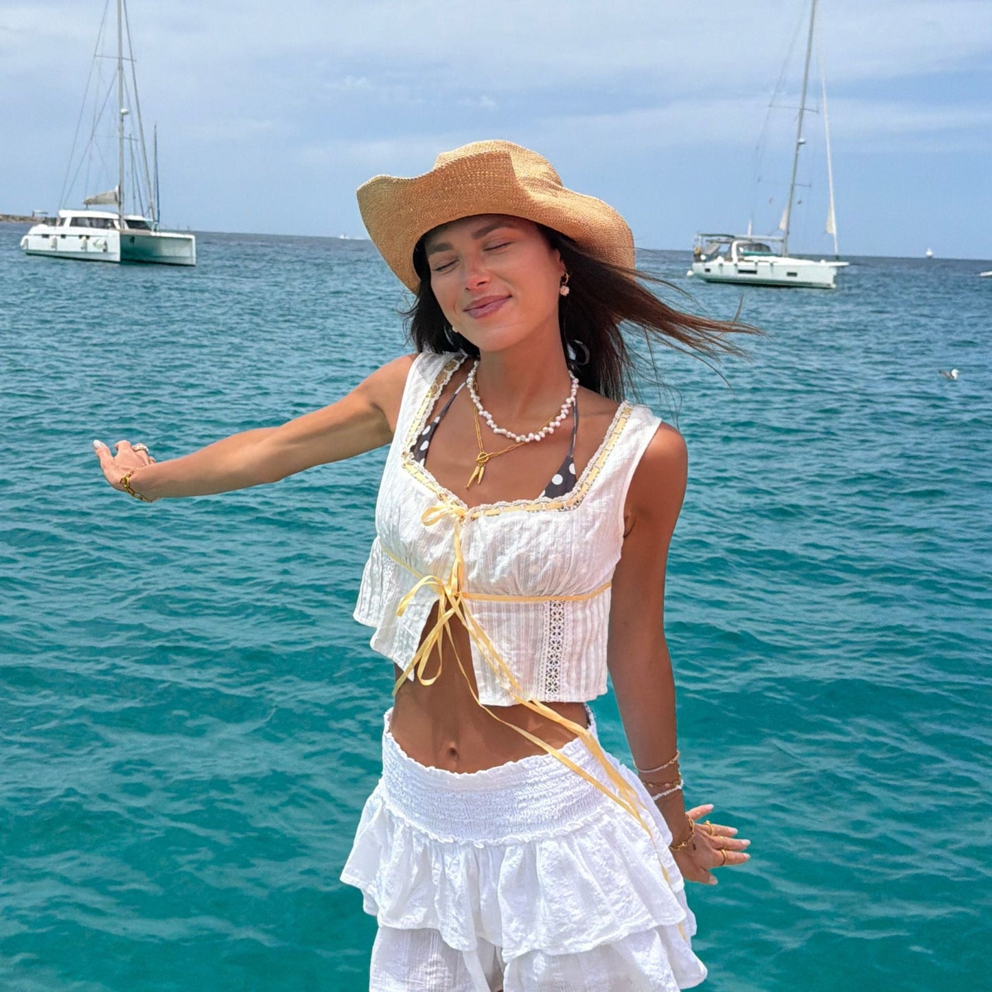 Cala Necklace