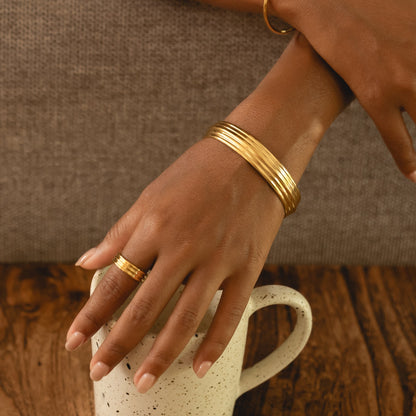 Linea Ring