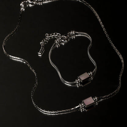 Lune Necklace