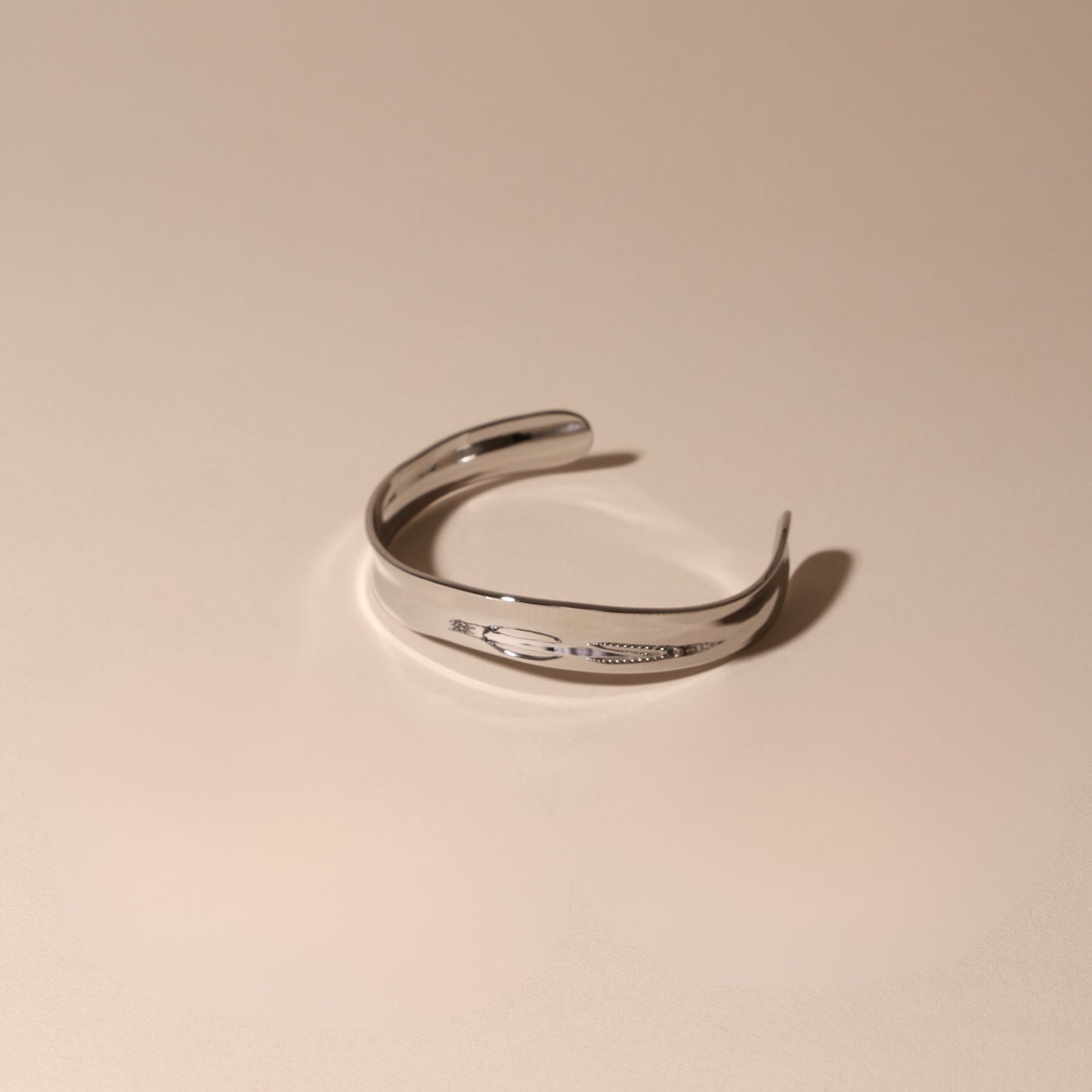 Sol Cuff