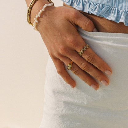 Soleil Signet Ring