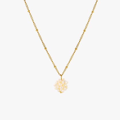 Tiny Pearls Necklace